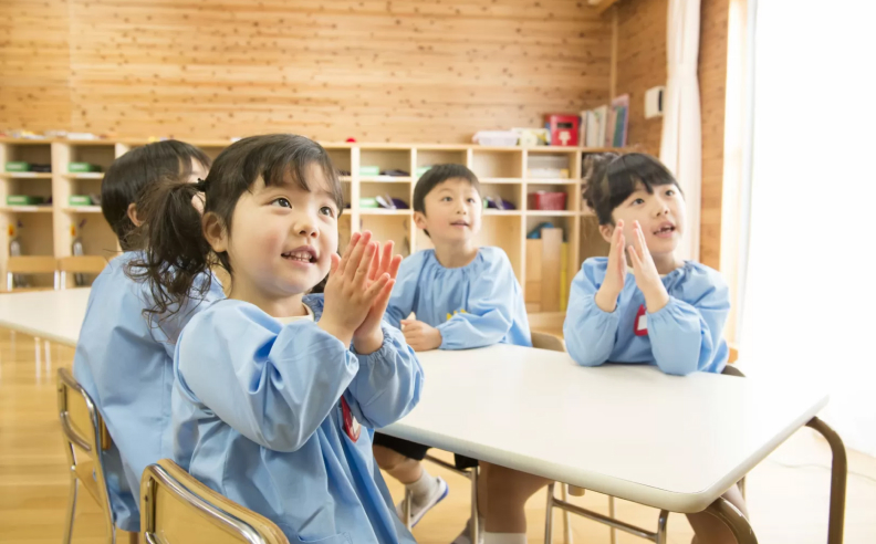 保育園・幼稚園・こども園